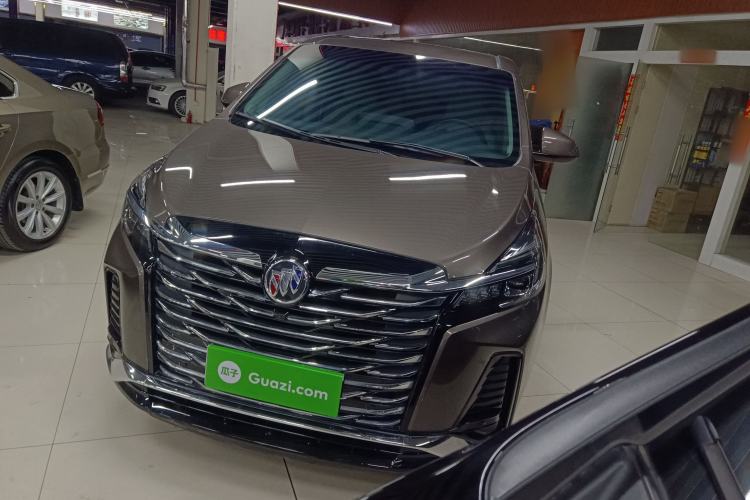 Used Buick GL8 2023 Land Executive Class Comfort Model