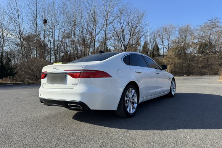 Used Jaguar XFL 2019 XFL 2.0T 250 PS Two-Wheel-Drive Luxury Edition
