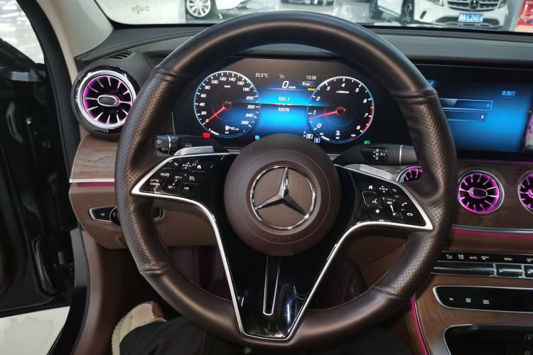 Used Mercedes-Benz E-Class 2023 Facelift E 260 L
