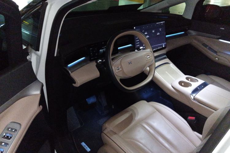 Used XPeng X9 2024 610 Long-Range Pro
