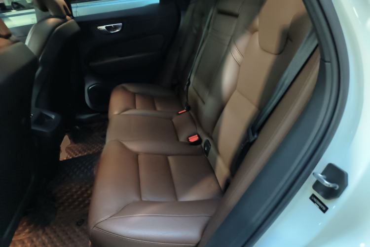 Used Volvo XC60 2021 T5 4x4 Smart Luxury Edition