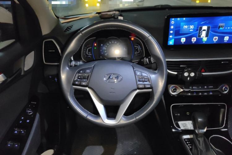 Used Hyundai Tucson 2019 280TGDi Dual-Clutch Two-Wheel Drive Fashion Edition China V Standard