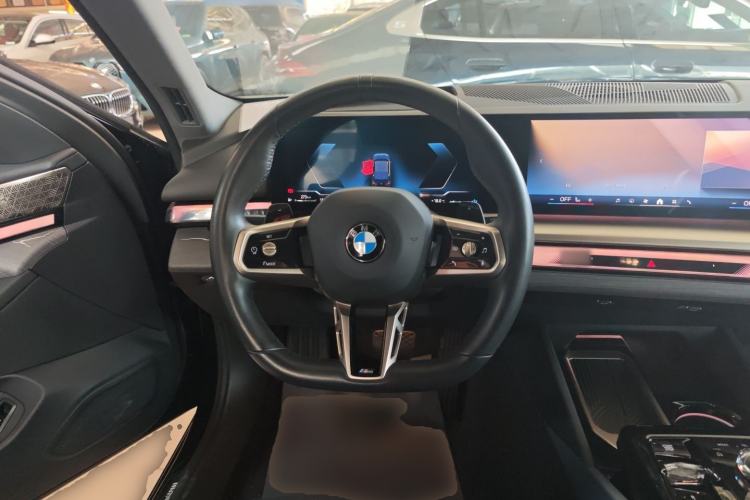 Used BMW 5 Series 2024 530Li Luxury Edition M Sport Package
