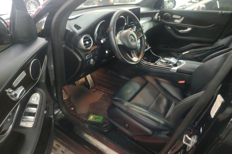 Used Mercedes-Benz GLC 2018 GLC 260 4MATIC Luxury Model