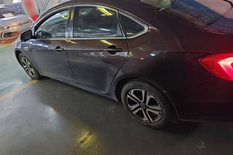 Used Luxgen 5 2015 1.8T Automatic ZhiZun Model
