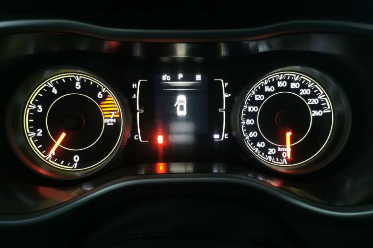 Used  Cherokee 2016 2.4L Leading Edition