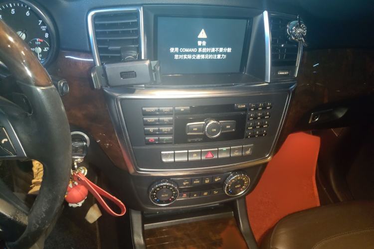 Used Mercedes-Benz M-Class 2014 ML 400 4MATIC Luxury Model