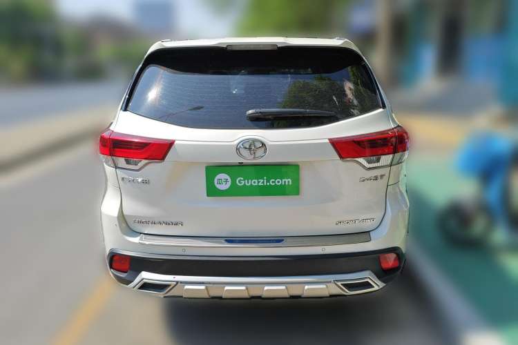 Used Toyota Highlander 2018 2.0T Four-Wheel Drive Luxury Version 7 Seats China VI Standard
