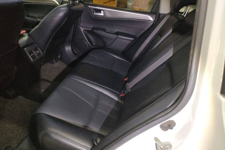 Used Honda Jade 2017 1.8L Automatic Classic Edition 5 seats
