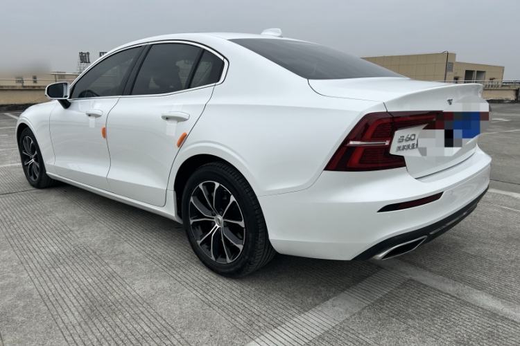 Used Volvo S60 2020 T4 Zhiyi Luxury Edition