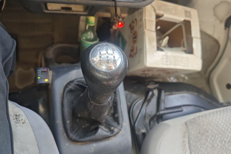 Used Jinbei Hiace X30 2021 1.5L Wealthy Van China VI Standard SWC15M
