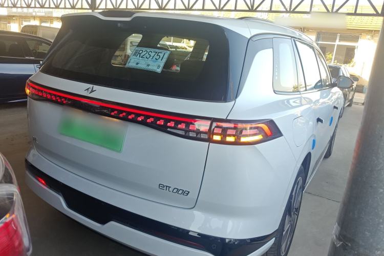 Used  eπ008 2025 210Max Range-Extended Version 5 Seats