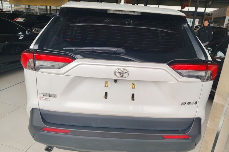 Used Toyota RAV4 2022 2.0L CVT Two-Wheel Drive Urban Edition
