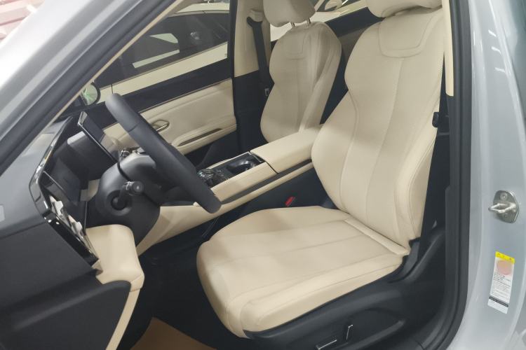 Used BYD Qin L 2024 DM-i 120KM Leading Model
