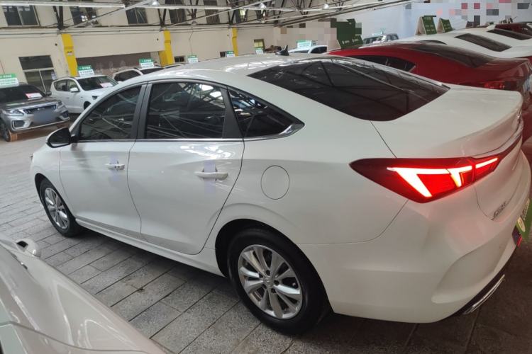 Used Changan Eado 2022 PLUS 1.6L GDI CVT Elite Model
