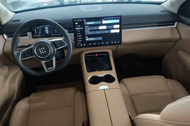 Used  E5 PLUS 2025 120km Standard Travel Custom Edition 7 Seats