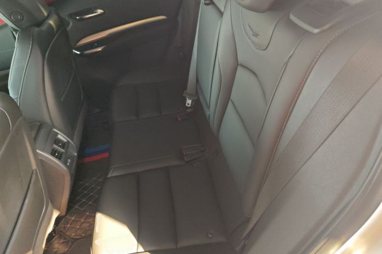 Used Cadillac XT4 2018 28T Two-Wheel Drive Leading Version
