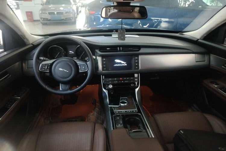 Used Jaguar XFL 2017 XFL 2.0T 200PS Luxury Edition
