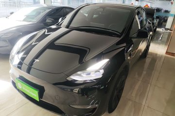 Used Tesla Model Y 2023 Long-Range All-Wheel-Drive Version