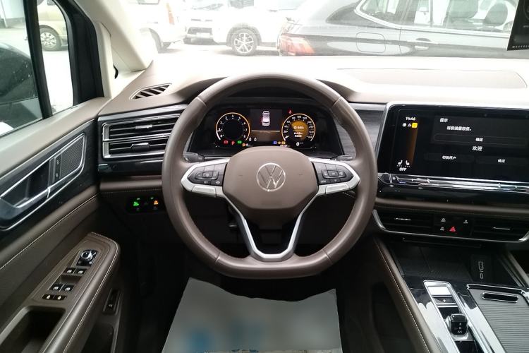 Used Volkswagen Viloran 2024 330TSI Luxury Edition