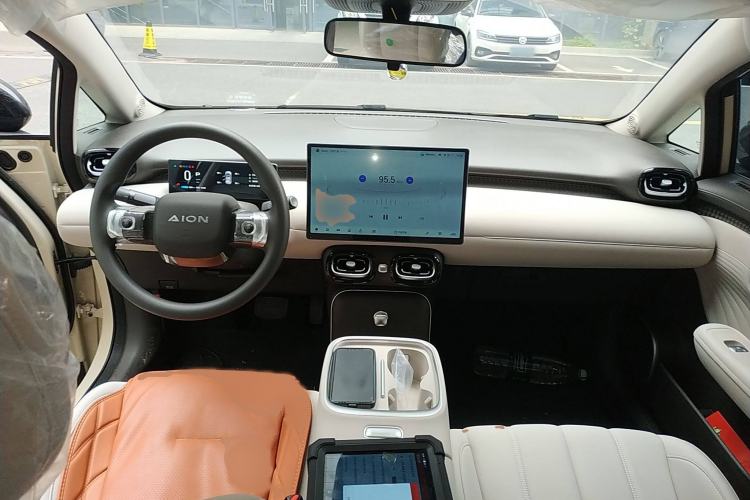 Used AION UT 2025 330 Starlight Edition
