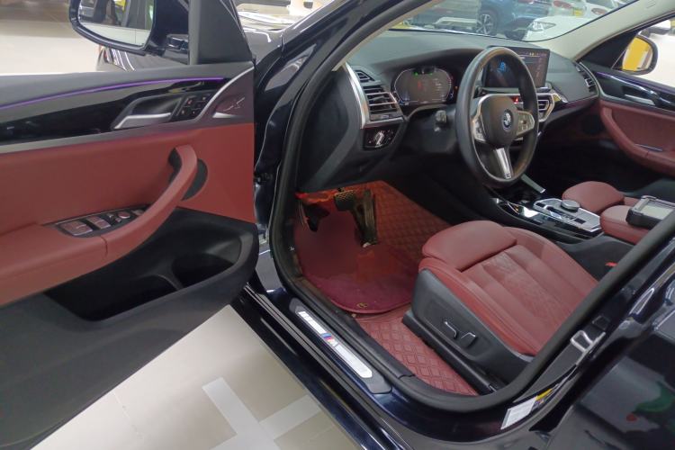 Used BMW iX3 2024 Leading Model