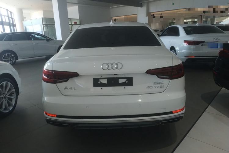 Used Audi A4L 2019 40 TFSI Fashion Version China V
