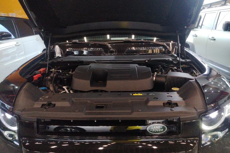 Used Land Rover Defender 2023 Facelift 110 3.0T P400 Dark Edition
