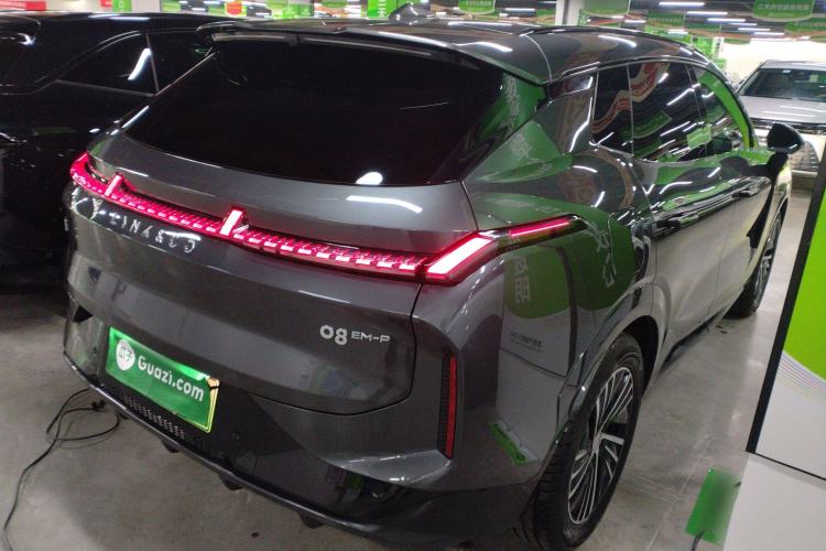 Used Lynk & Co 08 EM-P 2025 120km Long-Range Pro