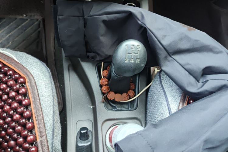 Used Wuling Rongguang V 2016 1.5L Standard Version
