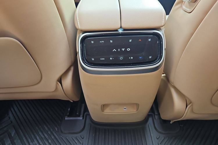 Used Hima AITO M7 2024 1.5T Intelligent Driving Rear-Drive Max Edition 5 Seats
