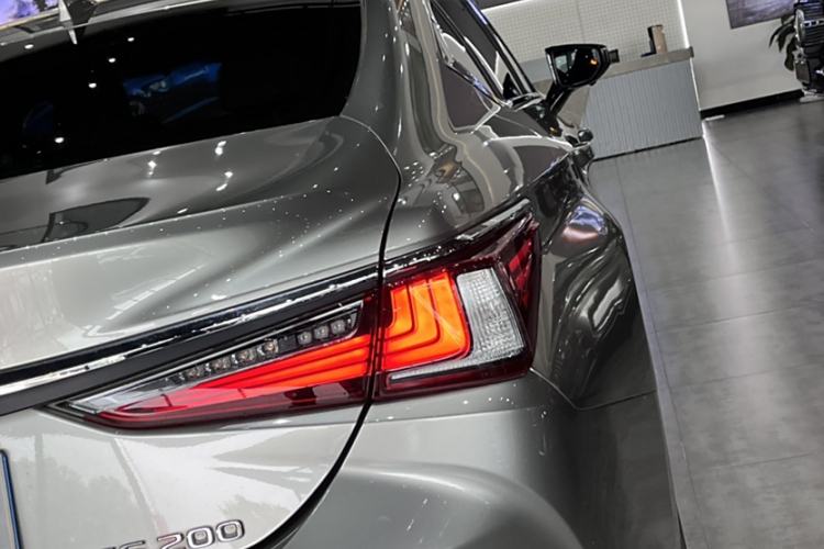 Used Lexus ES 2020 200 Excellence Edition
