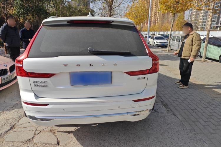 Used Volvo XC60 2023 B5 4x4 Smart Luxury Edition