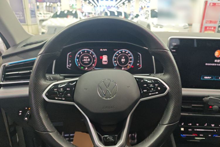 Used Volkswagen Tiguan L 2022 330TSI Automatic Two-Wheel Drive R-Line Enhanced Edition