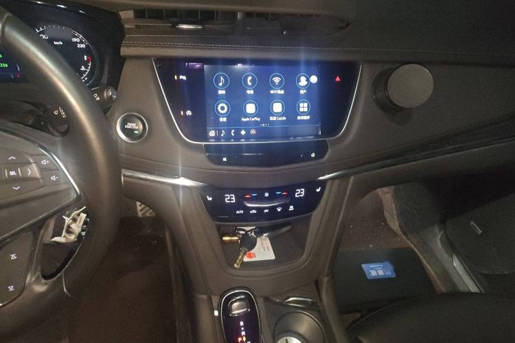 Used Cadillac XT5 2022 2.0T Two-Wheel Drive Luxury Version
