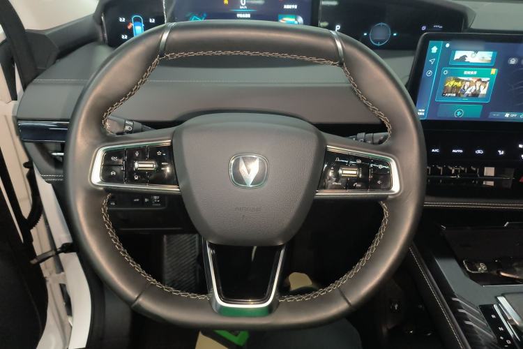 Used Changan UNI-K 2023 2.0T Two-Wheel Drive YueShang Trim
