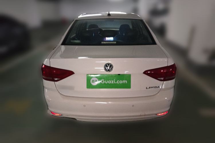 Used Volkswagen Lavida 2015 1.6L Automatic Fashion Edition