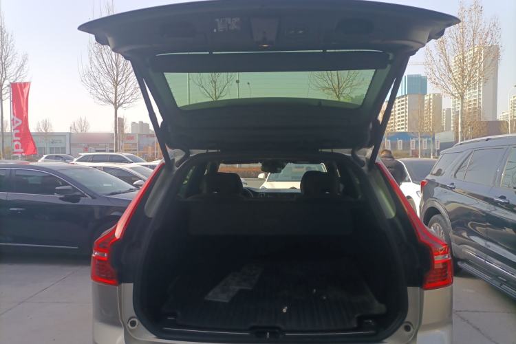 Used Volvo XC60 2021 T5 4x4 Smart Luxury Edition
