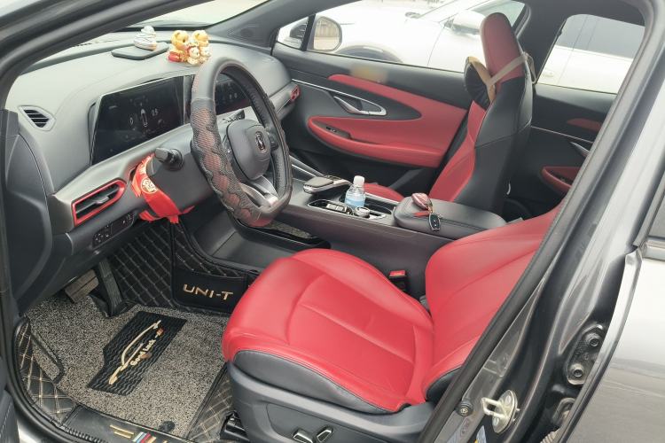 Used Changan UNI-T 2020 1.5T Prestige Version
