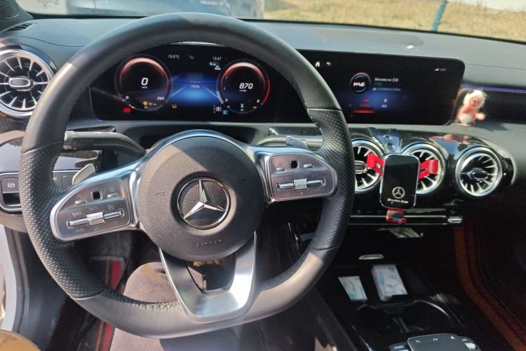 Used Mercedes-Benz A-Class 2022 Revised Version A 200 L Sport Sedan Fashionable Style