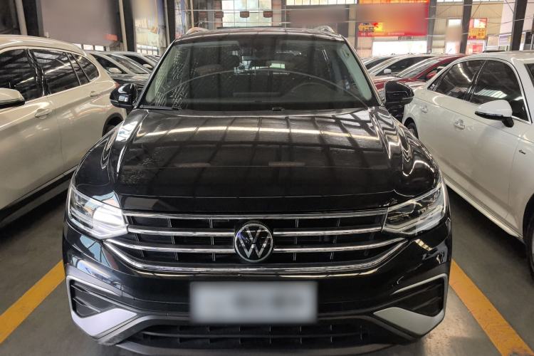 Used Volkswagen Tiguan L 2023 330TSI Automatic Two-Wheel Drive Smart Edition
