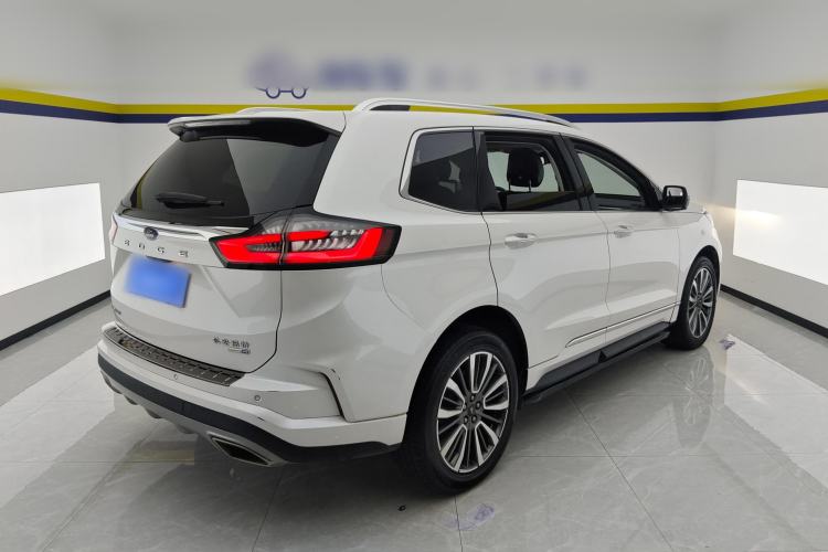 Used Ford Edge 2021 PLUS EcoBoost 245 Two-Wheel-Drive Titanium 7-Seater
