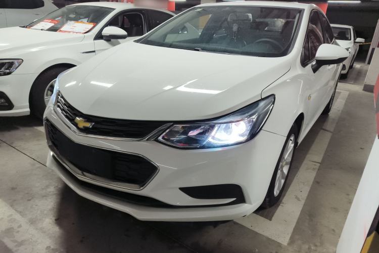Used Chevrolet Cruze 2018 320 Automatic Pioneer Sunroof Edition