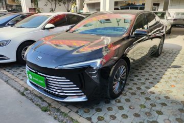 Used Buick LaCrosse 2025 28T Platinum Edition