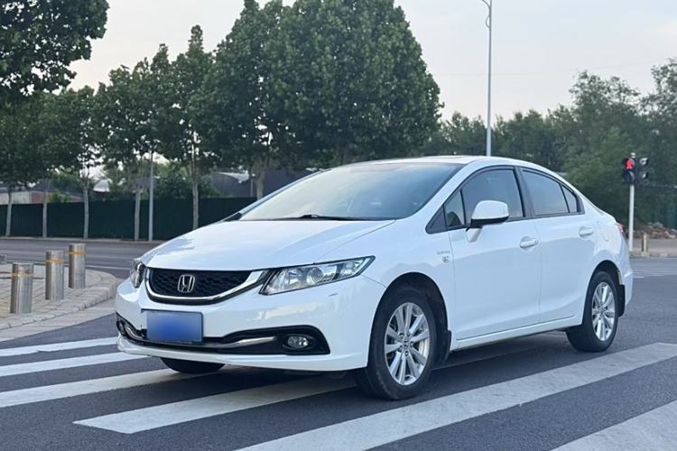 Used Honda Civic 2014 1.8L automatic comfort version
