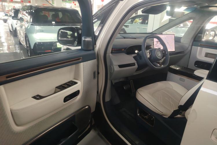 Used Zeekr MIX 2025 Long-Range Intelligent Driving Edition
