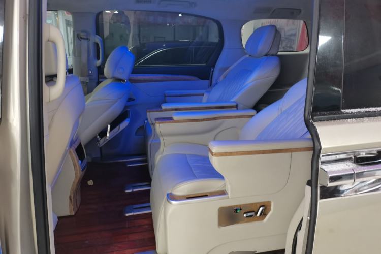 Used Buick GL8 2018 ES 28T Comfort Model China VI Standard