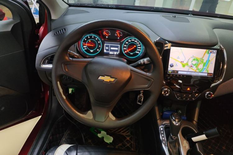 Used Chevrolet Cruze 2018 Revised Version 320 Automatic Pioneer Edition