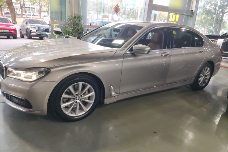 Used BMW 7 Series 2016 730Li Leading Model
