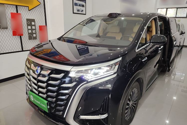 Used Denza D9 2025 DM-i Intelligent Drive 1020 Four-Wheel Drive Flagship Model